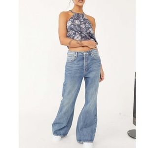 HOST PICK. 🌹Free People New Dawn Flare Jeans